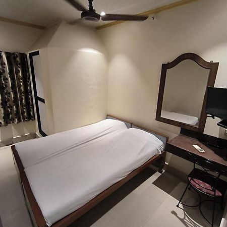 Hotel Rupali Mumbai Eksteriør bilde