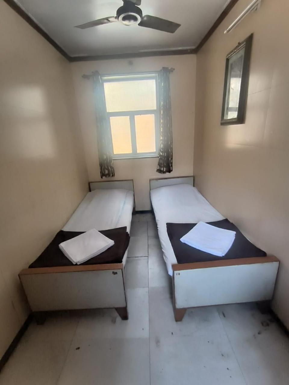 Hotel Rupali Mumbai Eksteriør bilde