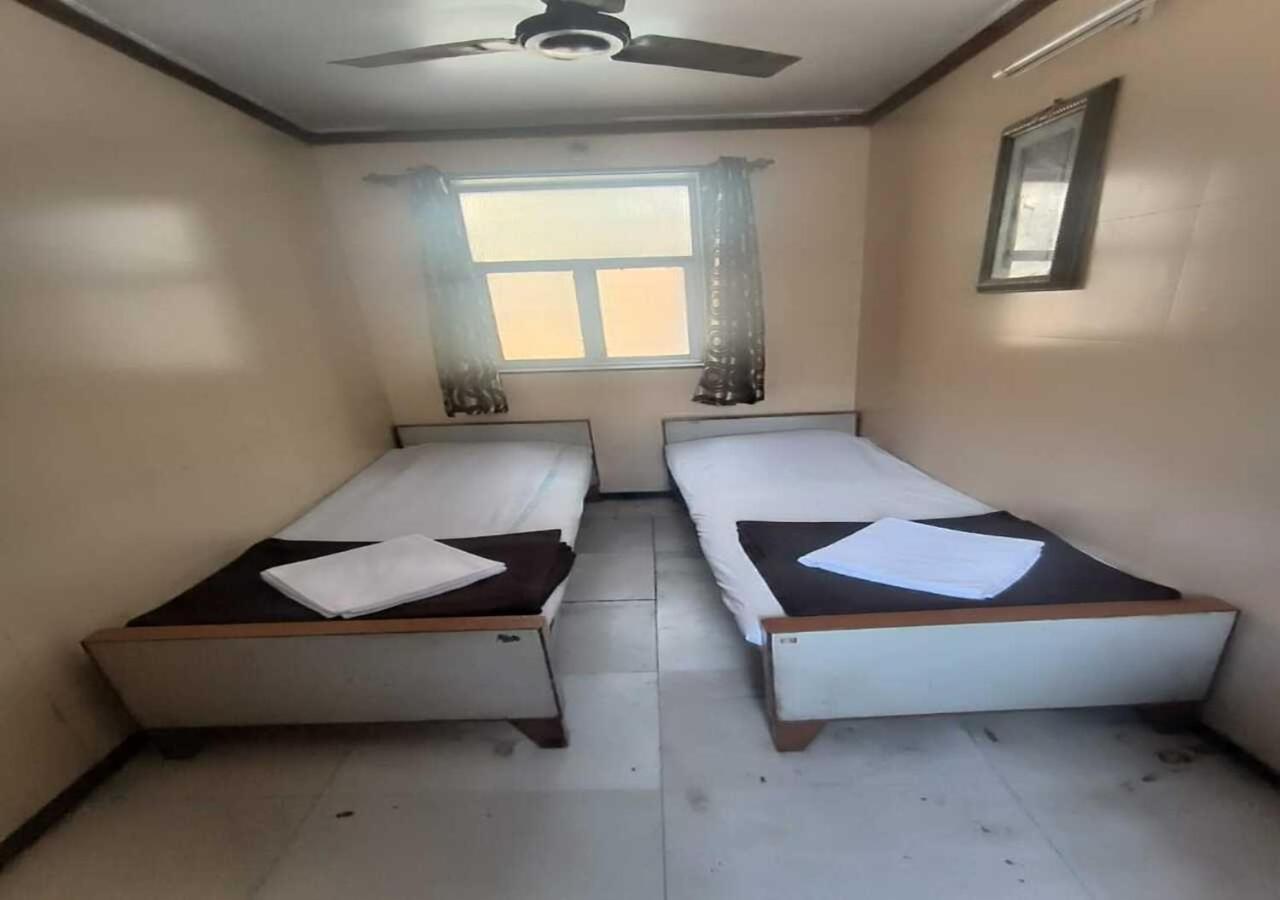 Hotel Rupali Mumbai Eksteriør bilde